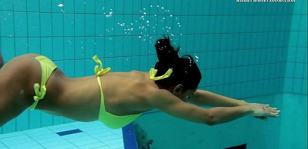 Zlata Oduvanchik underwater amazing naked babe